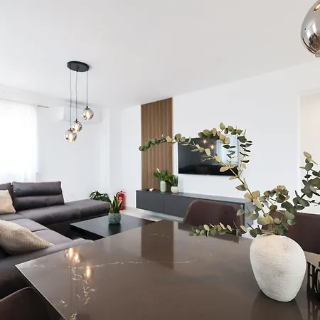 Apartment Ferienwhg- By Interhome Ždrelac